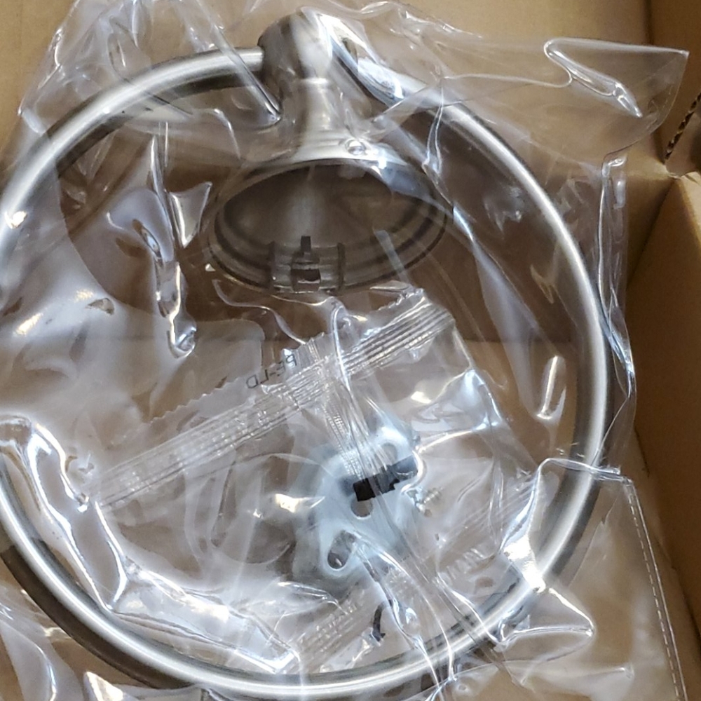 Nib modern towel ring